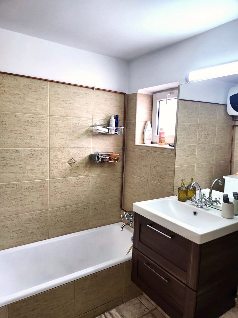 Vânzare Apartament 2 Camere Decomandat Unirii- Octavian Goga Bloc Monolit 2000 - Poză 1