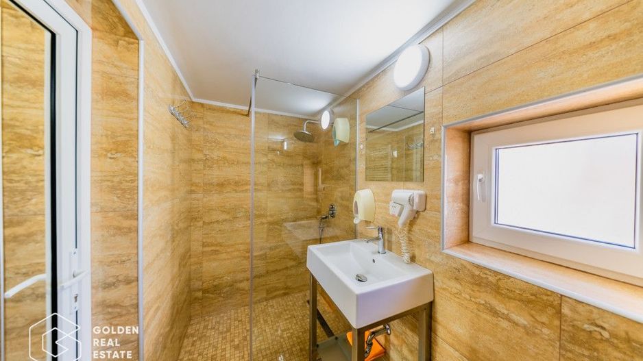 Vilă multifuncțională la cheie situată în Micalaca - Poză 29