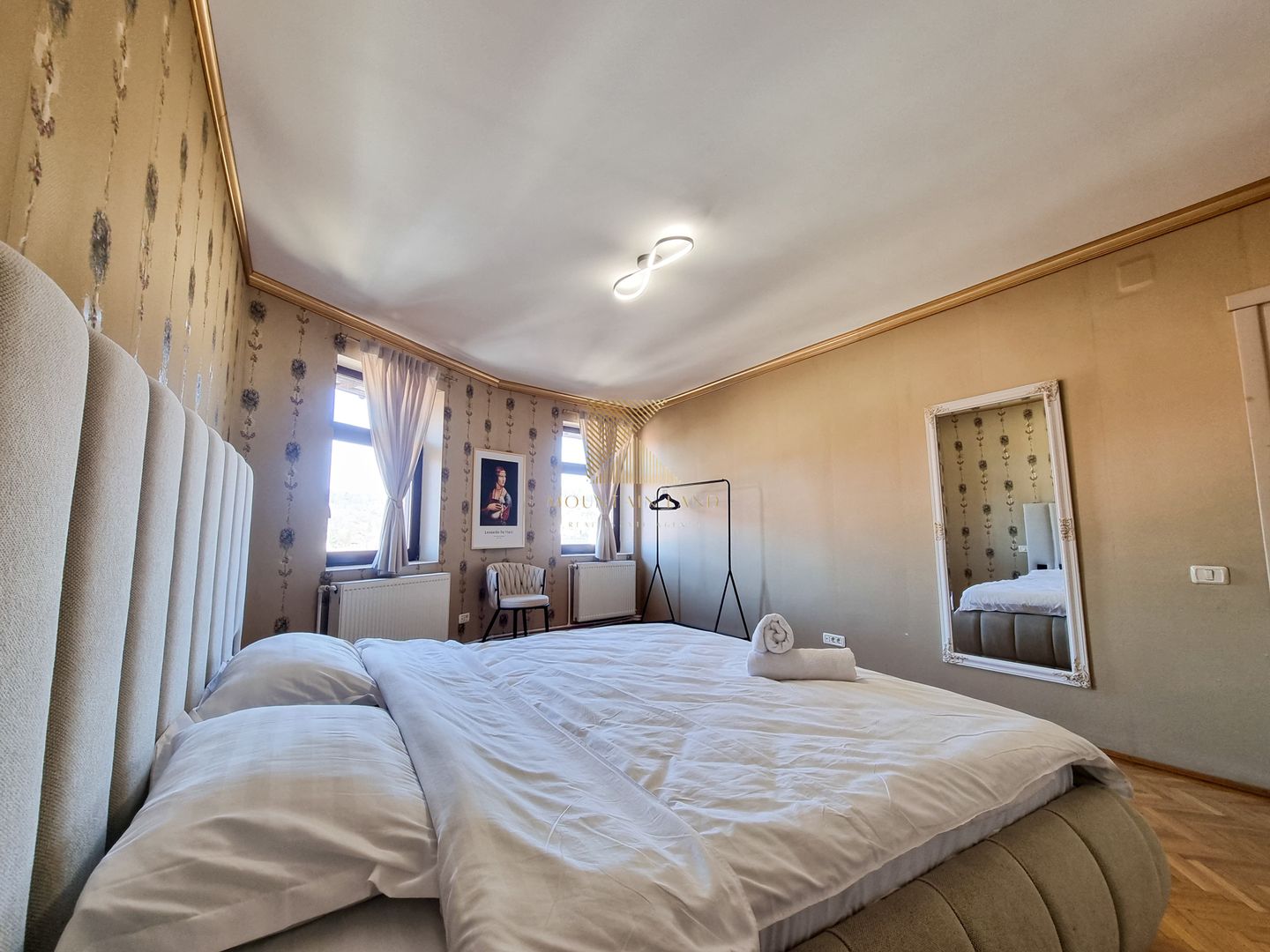 Apartament 3 camere – mobilat complet, vedere superbă,  Centrul Istori - Poză 3