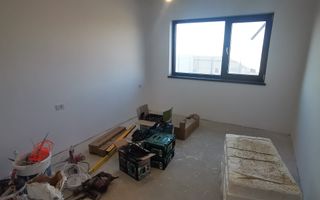 OPORTUNITATE: De vânzare - Casă nouă în cartier Izvor - Poză 9