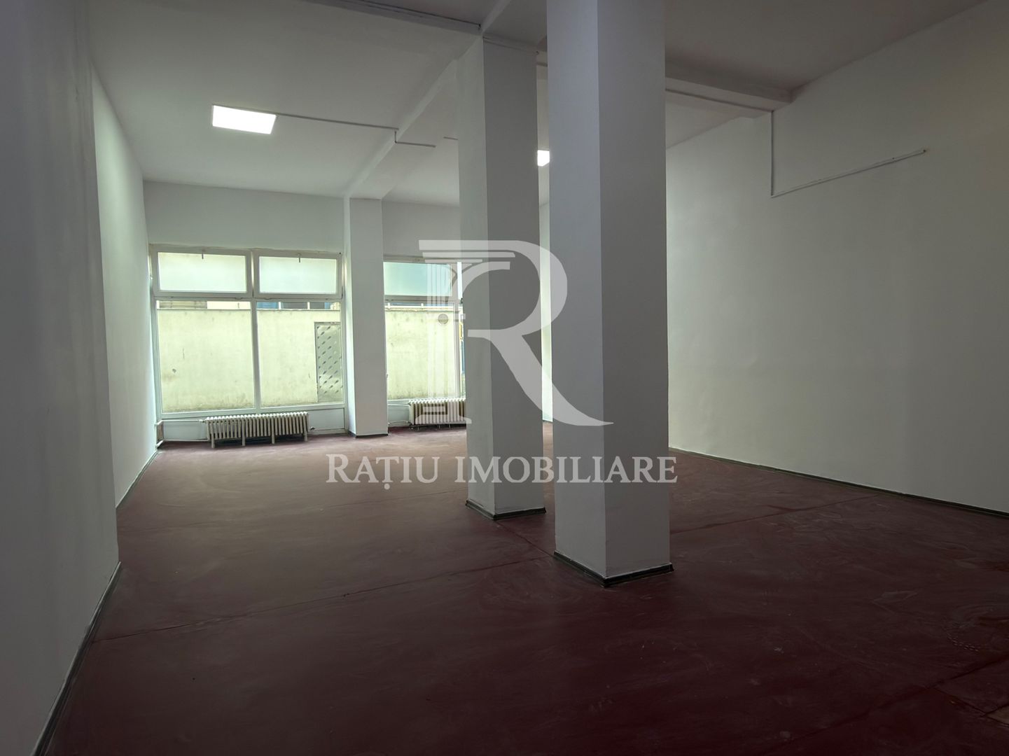 Spațiu comercial de închiriat în Oradea, zona Rogerius - Poză 2
