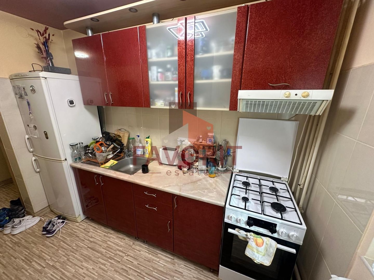 3 camere | centrala proprie | boxa | mobilat si utilat | zona excelenta | - Poză 5