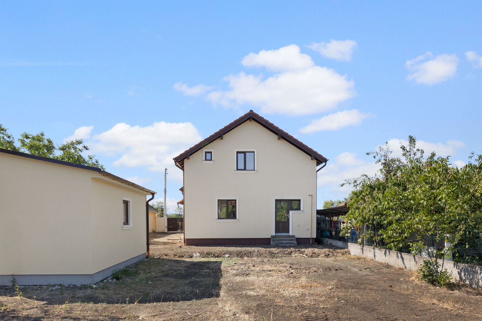 Eleganta, Confortul, Calitatea, liniste Vila P+M Garaj Pecica Arad - Poză 21