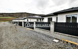 Casă la cheie pe 1 nivel 4cam. 2 bai,1 dresing 650 mp. teren - Poză 28