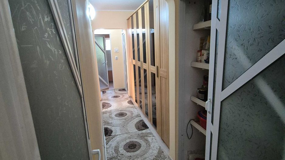 3 camere, decomandat, 2 băi,  etaj 2,  I.C.Frimu - Poză 5