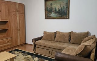 Garsonieră la casă, in zonă centrală, cu pod și beci. - Poză 1