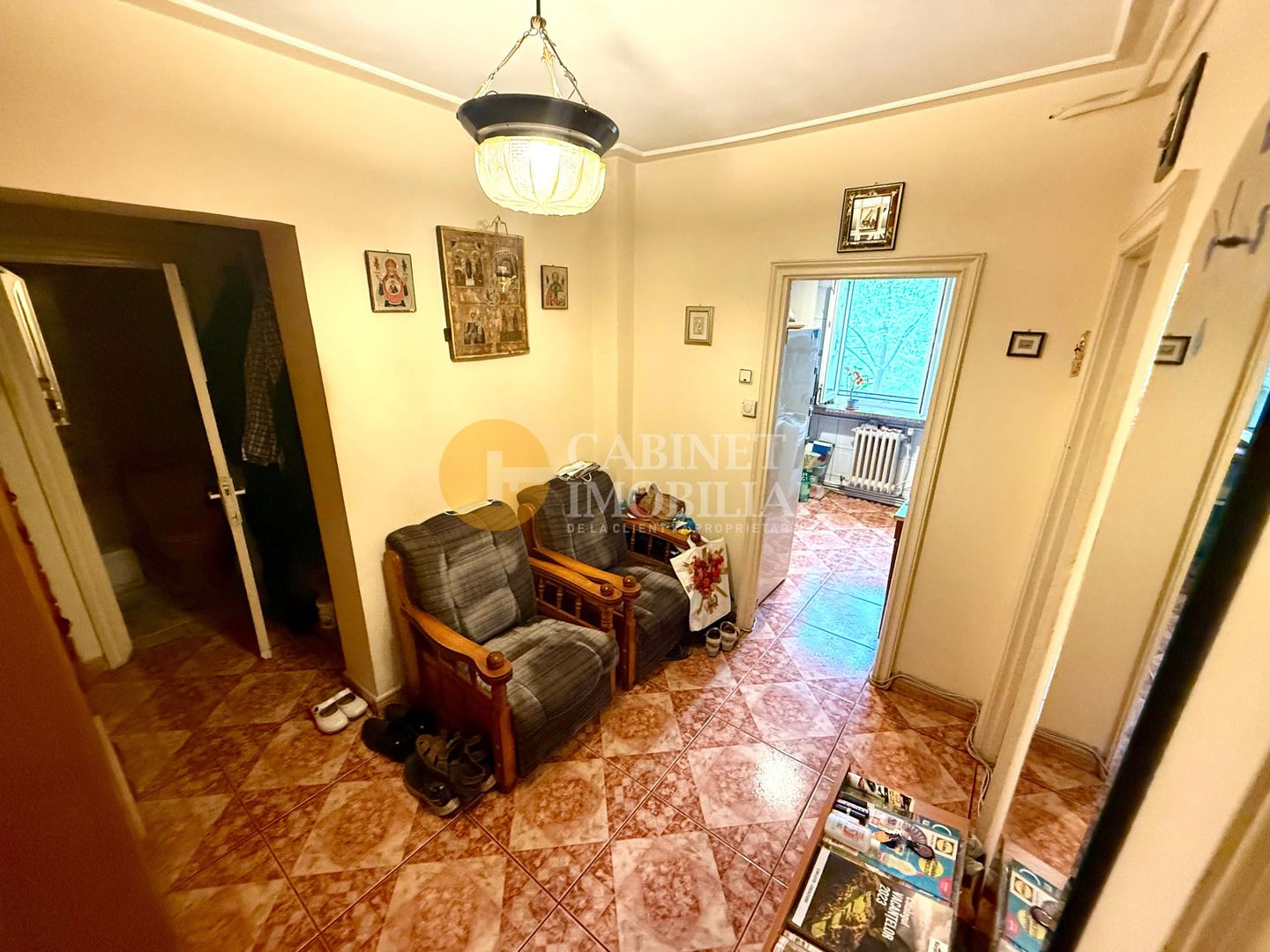 Apartament cu 3 Camere, 2 Bai - Etaj 3 - Zona Podu Ros - Poză 9