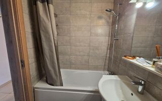 Închiriere Apartament cu 3 camere premium, prima inchiriere, 3 min metrou - Poză 8