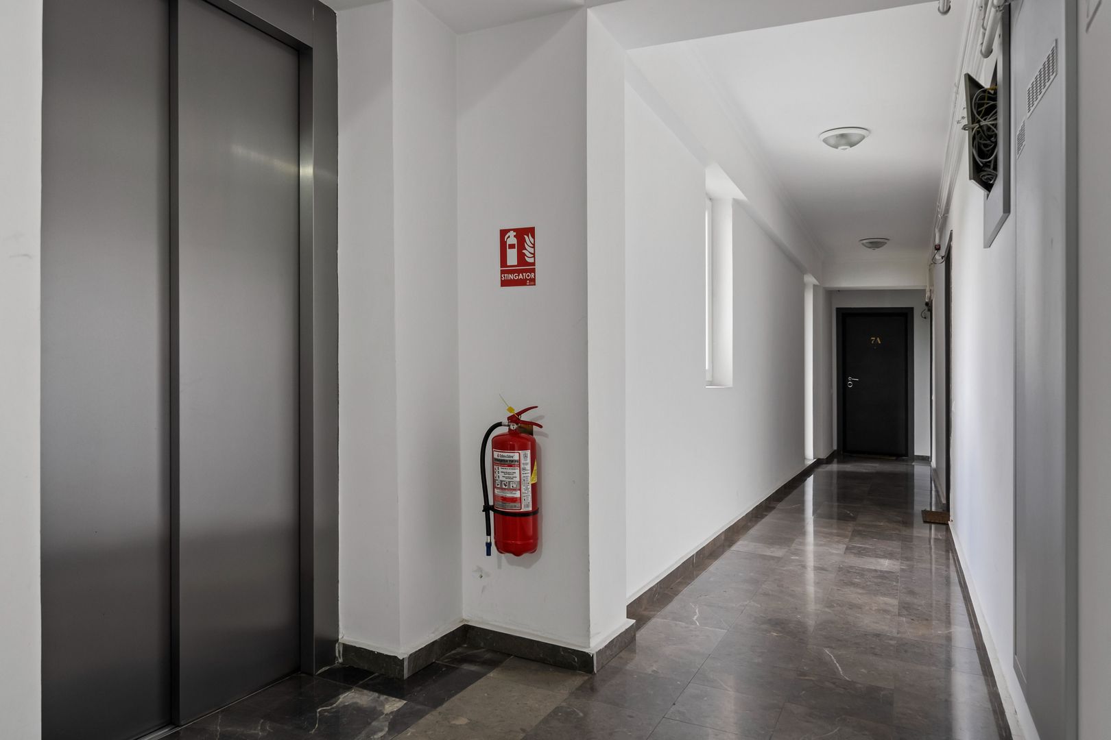APARTAMENT 2 CAMERE CU LOC DE PARCARE INCLUS - Poză 7