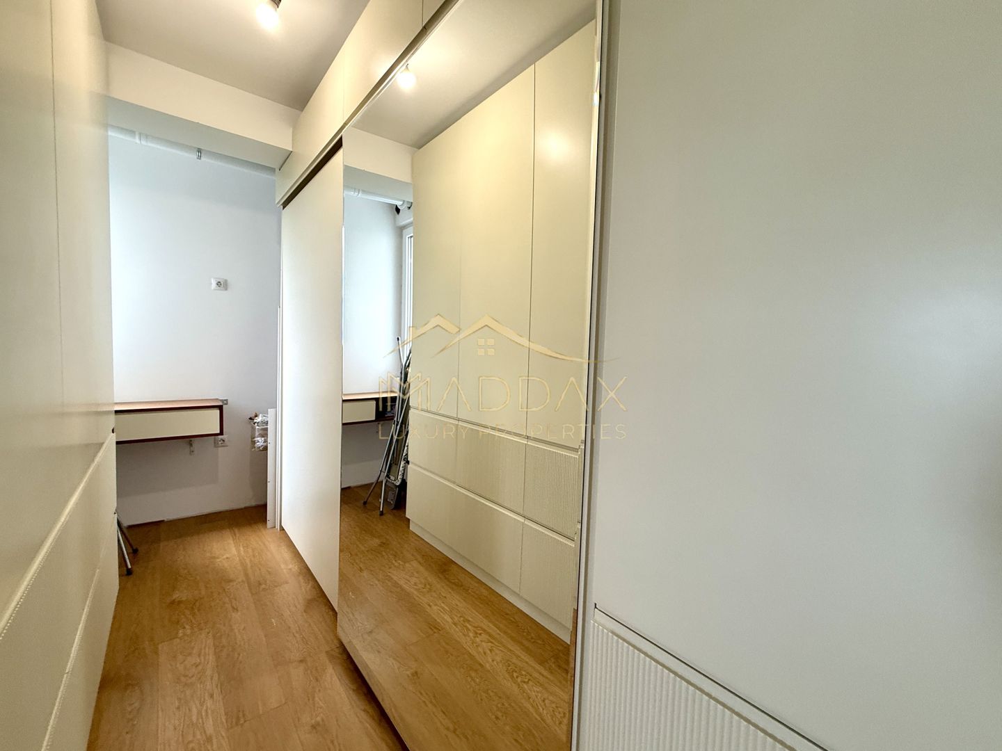 Apartament cu 4 camere  *122mp* / 1 Parcare Subetarana / Floreasca - Lake View - Poză 16