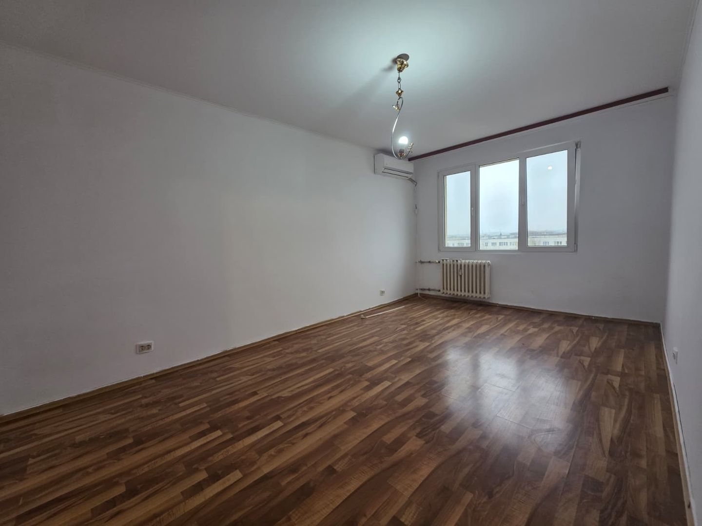 PIATA TRAPEZULUI- 3 CAMERE- COMISION 0% - Poză 2