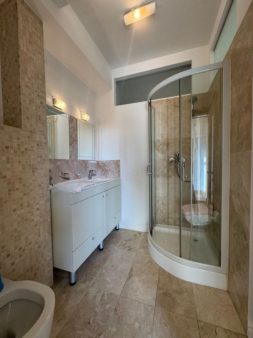 3 CAMERE || DOMENII - CASIN - Poză 8