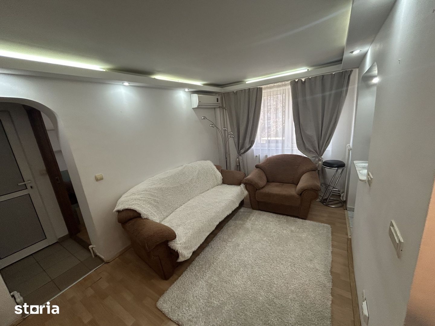 Apartament 3 camere SD 45 mp Podul de Piatra 81000 euro - Poză 3