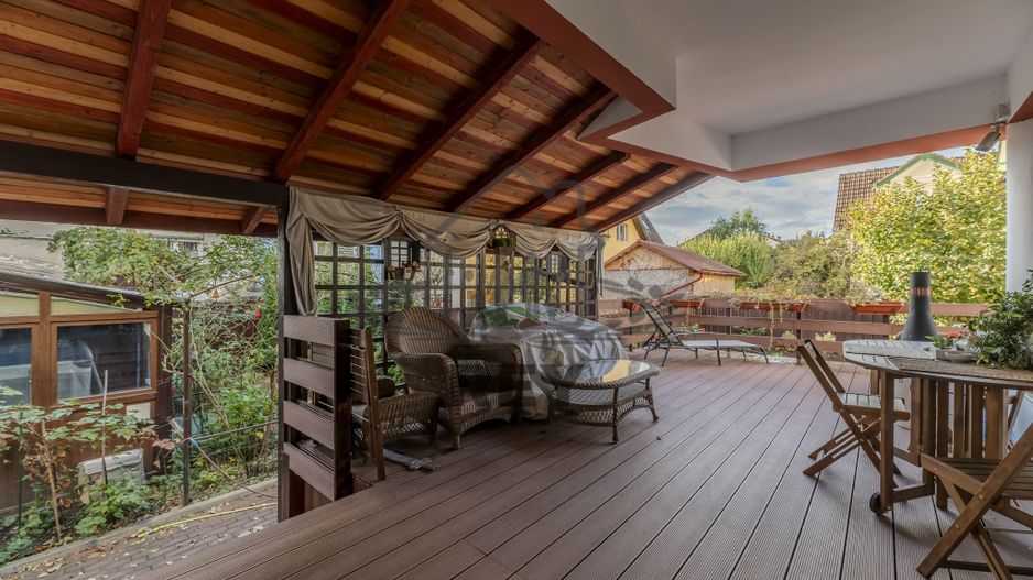 De Vânzare Vila Superba la liziera parcului Sub Arini - Poză 1