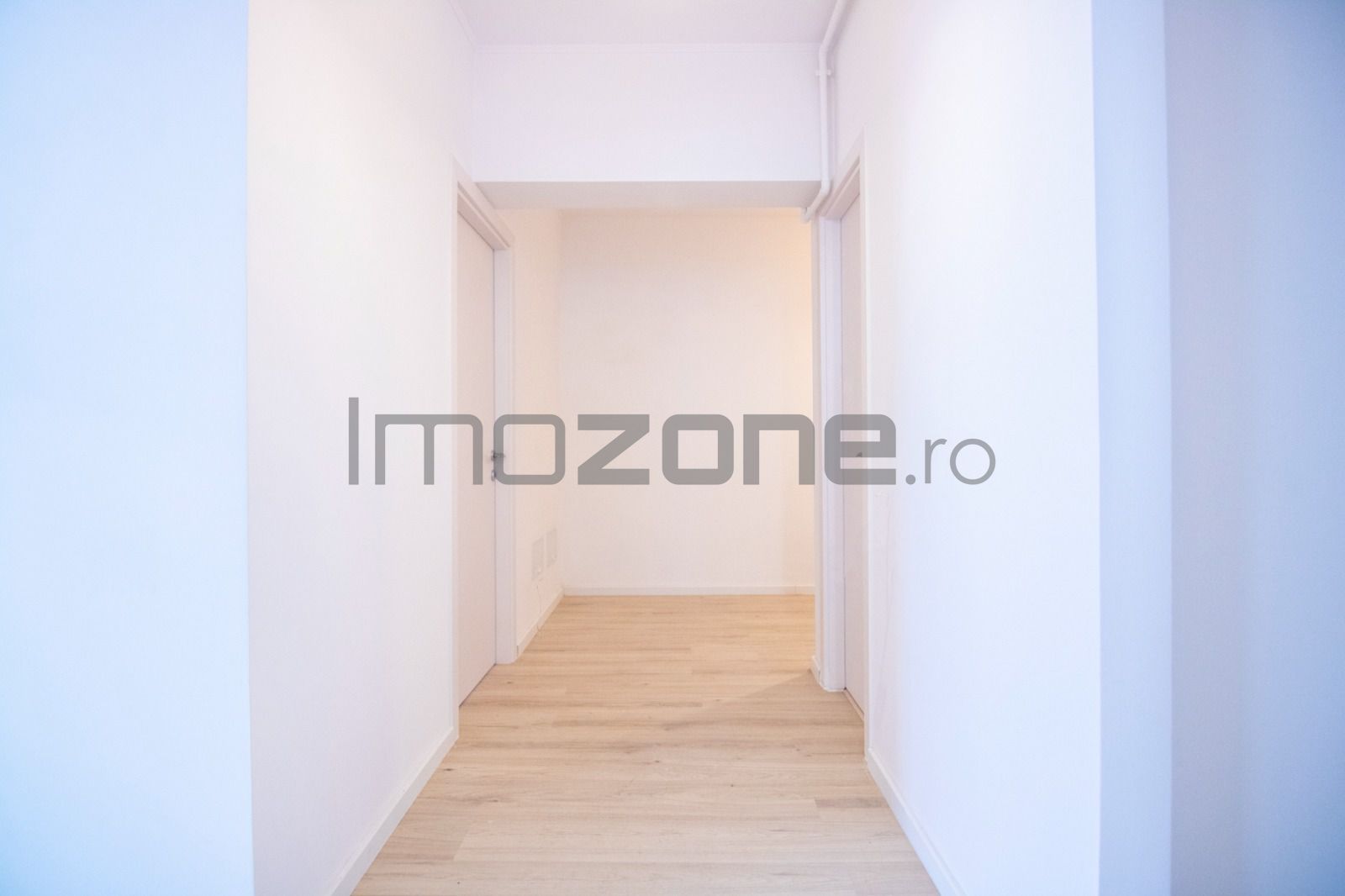 Ansamblul Primavara, 2 camere, 75mp, finisat modern 2024,  tamplarie noua - Poză 17