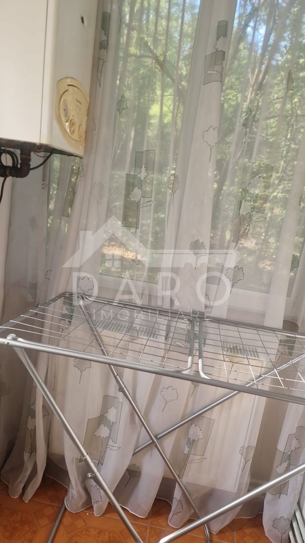 Inchiriez apartament cu o camera pe strada Gloriei - Poză 4