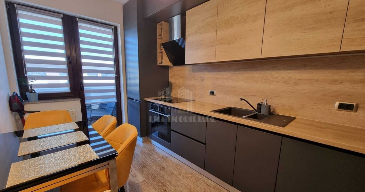 Apartament 2 camere decomandat Isaran Tractorul Brasov - Poză 3