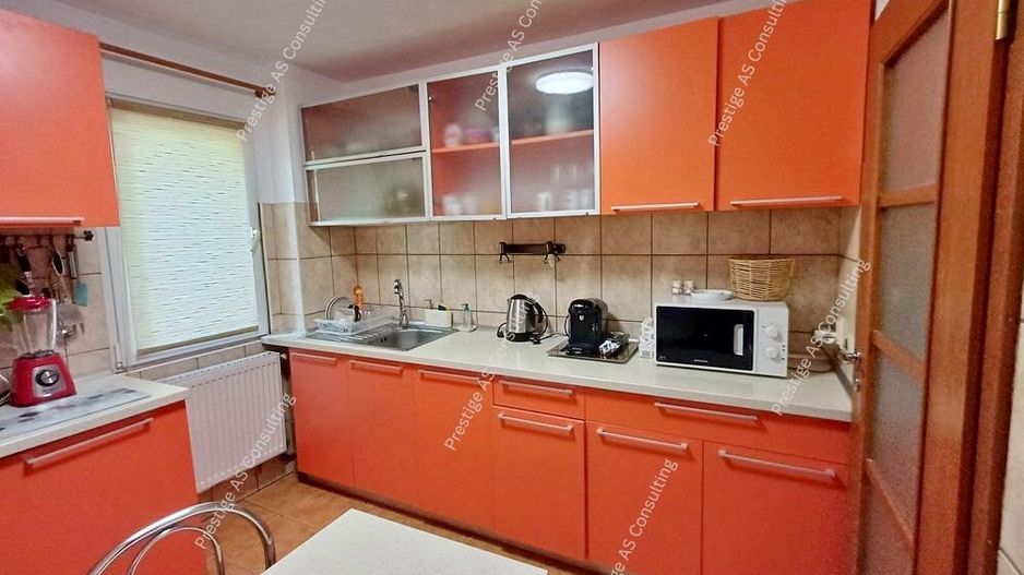 Apartament 3 Camere | Etaj 1 | Str Bucureti-Medicina - Poză 5