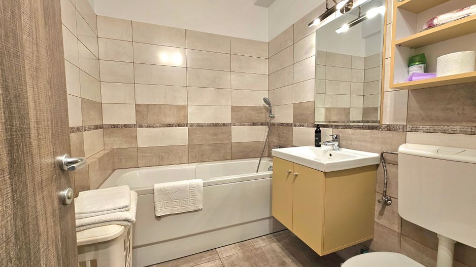 Apartament cu 2 camere de vânzare în zona Dacia Constanta renovat - Poză 8