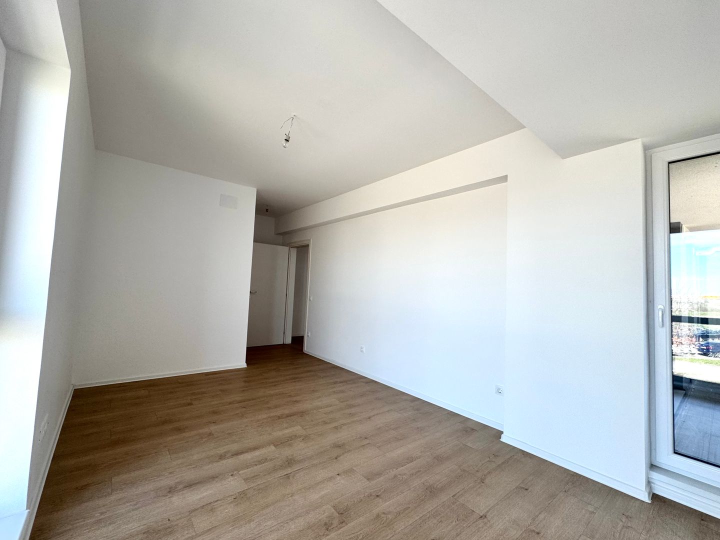 3 camere nou Finisat la cheie - 79 mp SU - Sector 1 - Poză 7