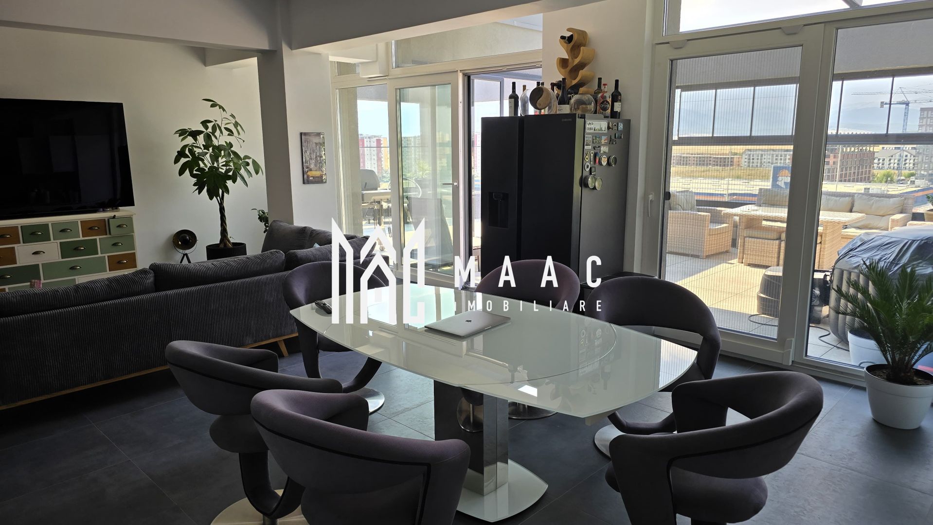 Penthouse Smart I Terasă panoramică I Selimbar - Parcare Subterana - Poză 2