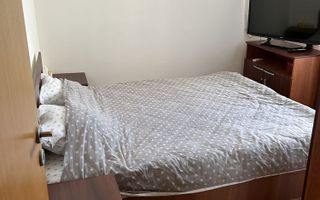 3 camere decomandat, centrala proprie, parcare inclusă, AC în fiecare cameră - Poză 2