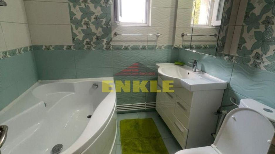 De închiriat apartament 4 camere decomandat - Poză 8