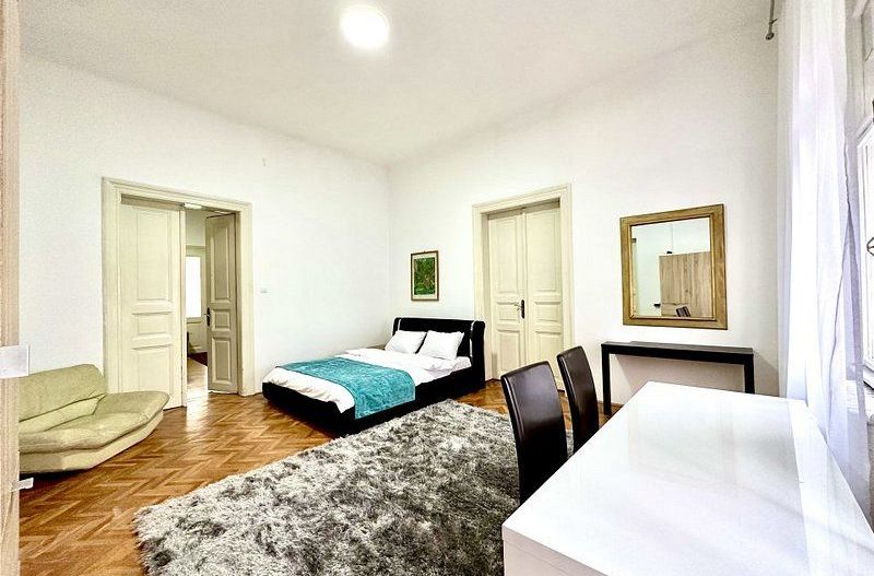 Apartament central, 4 camere - renovat - Poză 14