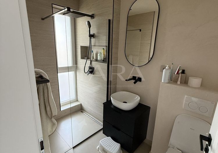 Apartament 3 camere, 80 mp, finisaje de calitate, 2 parcări subterane. - Poză 4