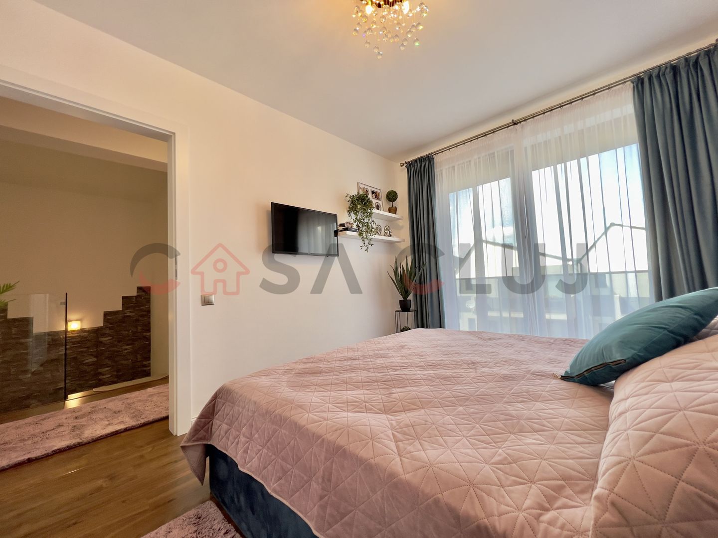 Casă ultrafinisată, la cheie, 2 minute de ViVo Mall!! - Poză 10