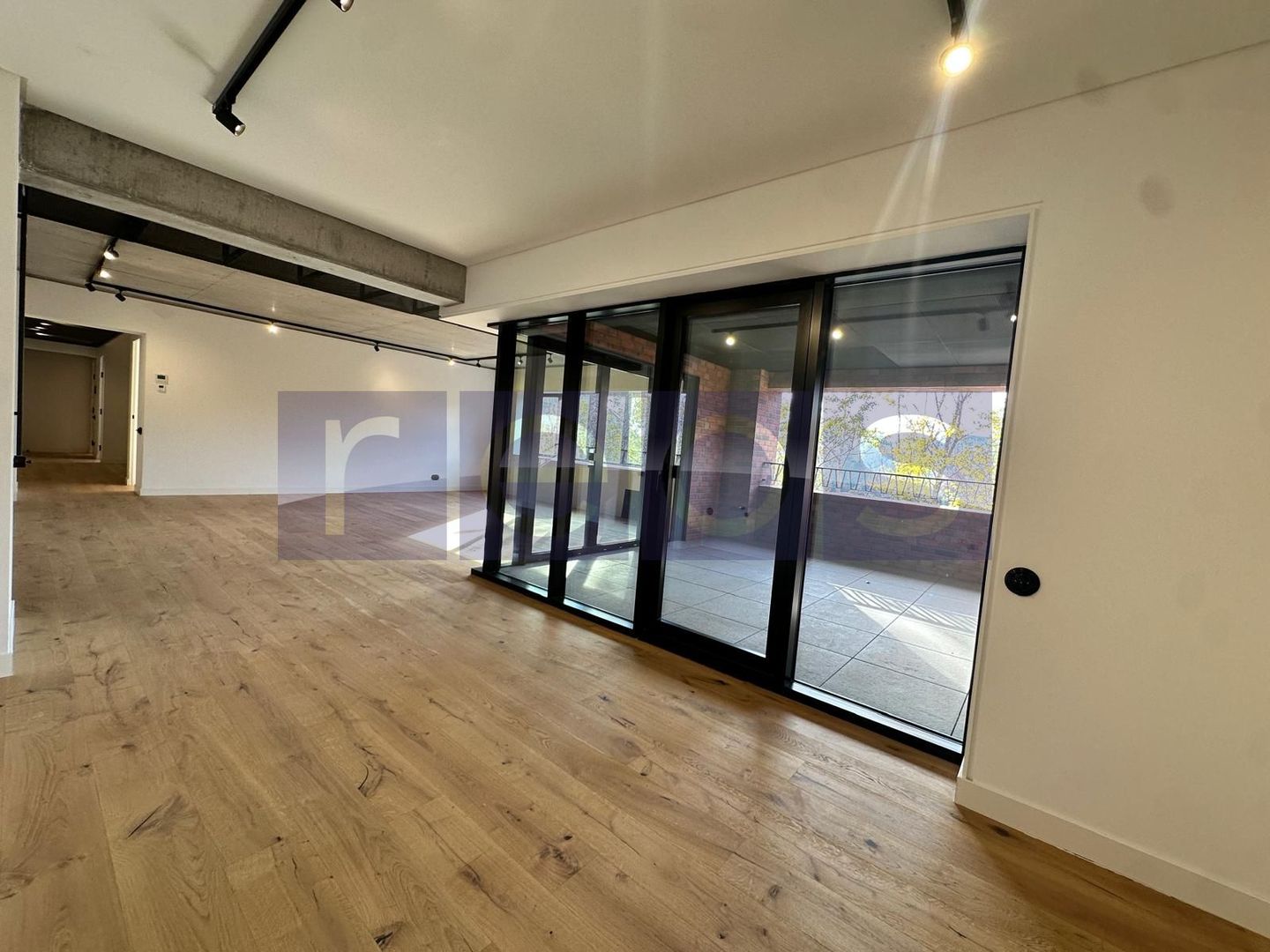 DE VANZARE DUPLEX 104MP | 3 CAMERE | DESIGN DEOSEBIT | FINISAJE LUX - Poză 48