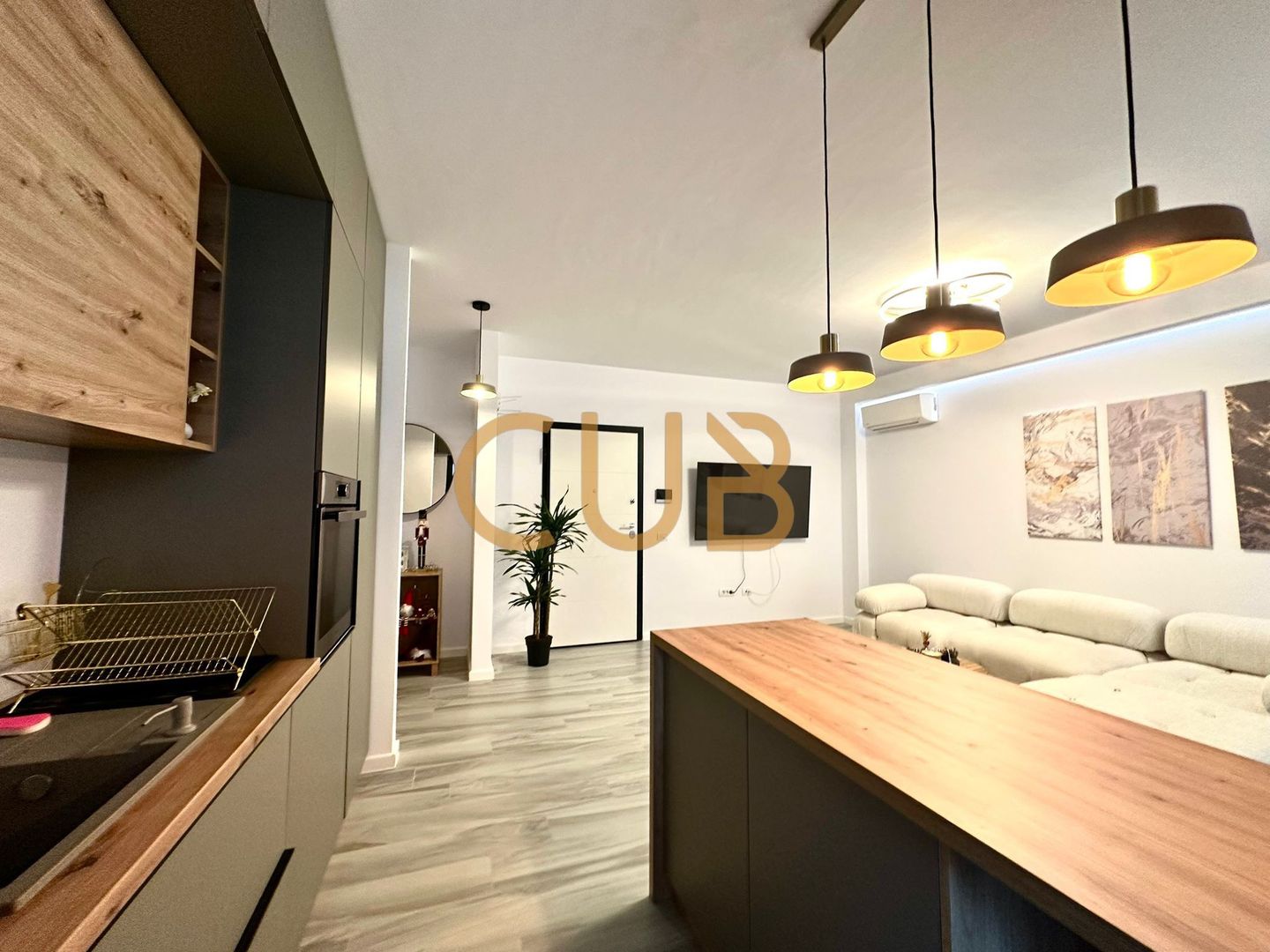 FUTURE RESIDENCE - 2cam DEOSEBIT complet mobilat+utilat|piscina,lift| - Poză 9