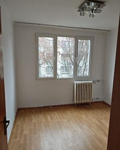 Apartament 3 camere la 7 minute Metrou Sudului, Piața Străduintei - Poză 12