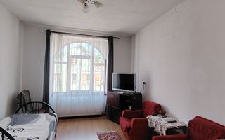 De vânzare o proprietate cu 2 corpuri de clădire și teren, în Agnita - Poză 8