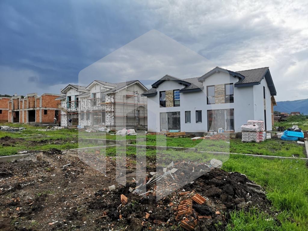 Duplex 4 Camere 2 Bai 2 locuri de parcare - Teren generos - Poză 14