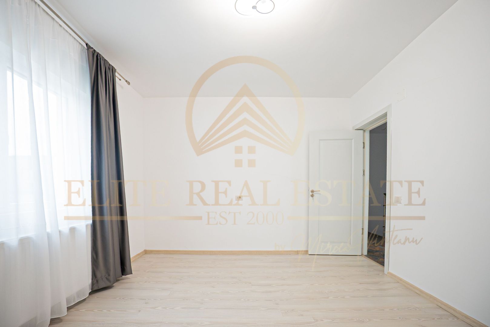 Casă în Mamaia Nord cu curte și parcare – disponibilă imediat! - Poză 10