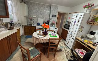 Apartament cu 4 camere - Parangului - Poză 11