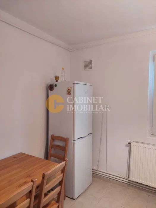 închiriez apartament 2 camere Tătărași Flora - Poză 7