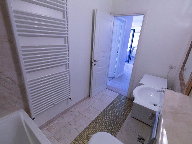 Apartament superb cu 3 camere de inchiriat - Poză 13