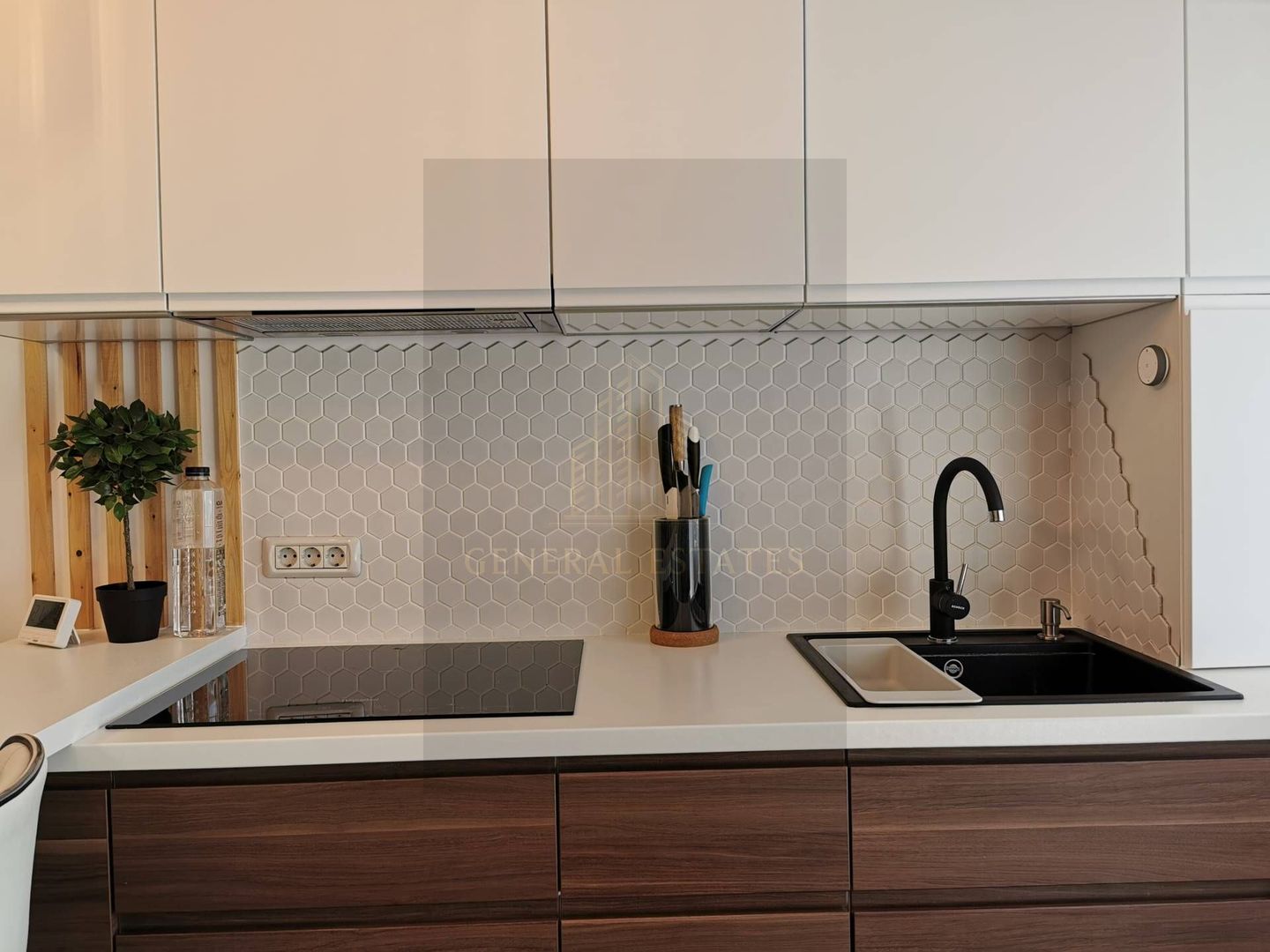 Luminos, spațios, perfect compartimentat – 4 camere Open-Space - Poză 10