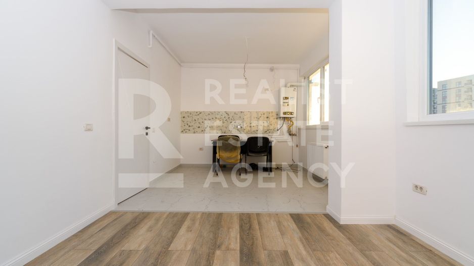 Vânzare, apartament, 4 camere, zona Giulești - Poză 2