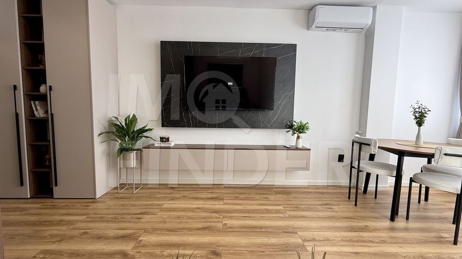 Apartament modern, complet renovat, cu panoramă superbă– Gheorgheni, str. Detunata - Poză 6