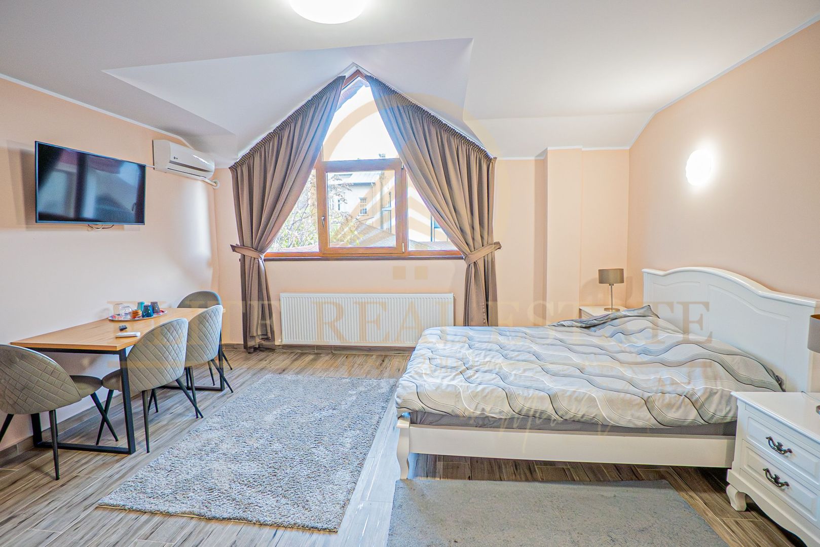 Ultracentral - Proprietate comercială P+M la 200 m de mare. - Poză 44