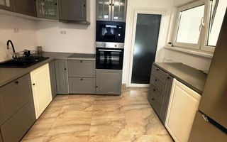 Apartament la casa, zona Șura Mare !! - Poză 1