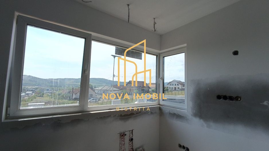 Case la cheie in Viisoara cu o panorama superba - Poză 15