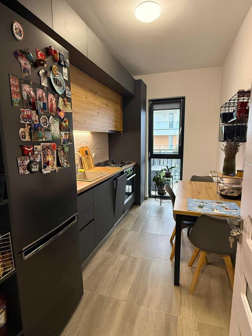 Apartament 2 camere. Decomandat. Loc de parcare. Bld. Metalurgiei. - Poză 4