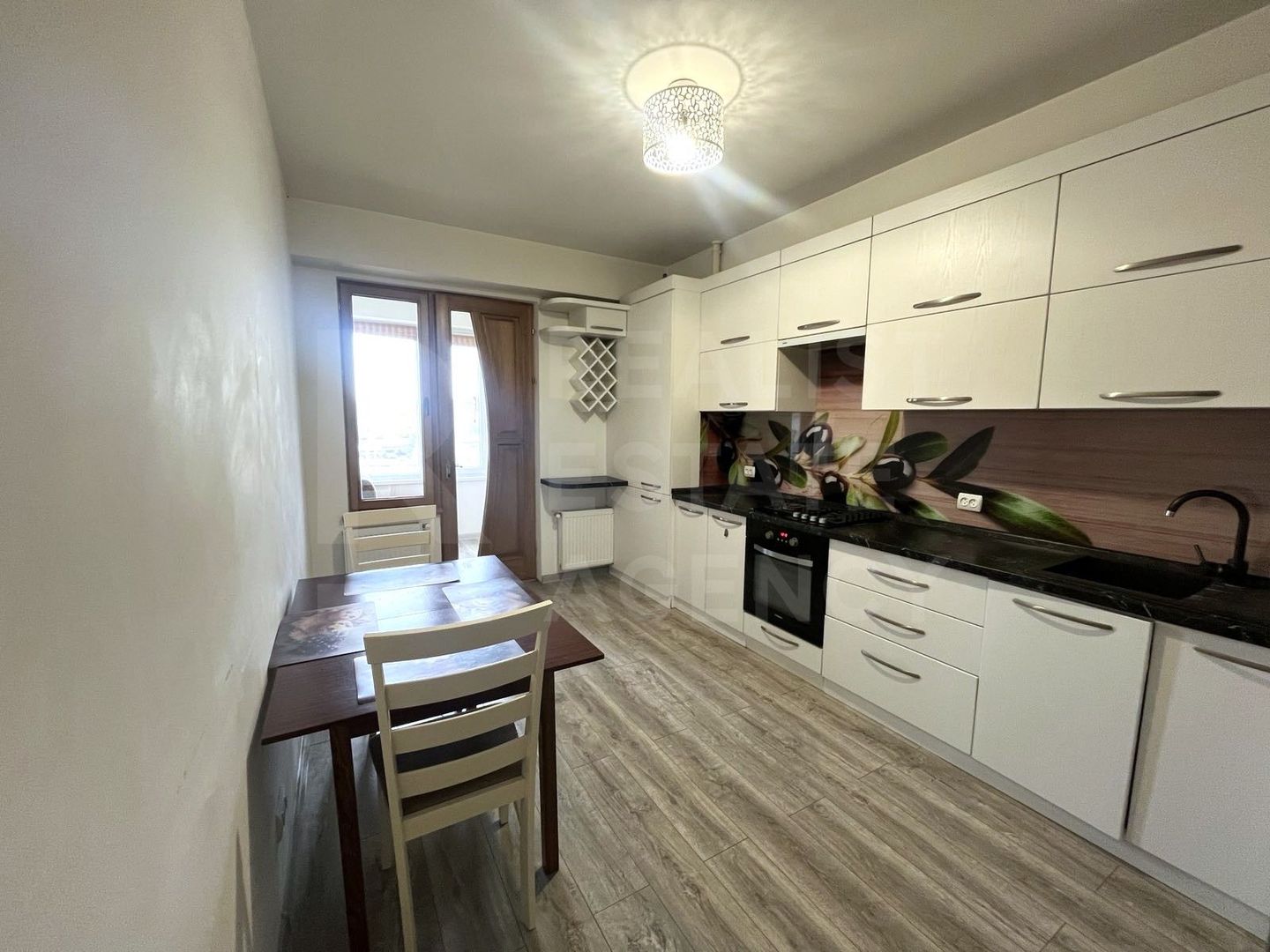 Chirie, apartament, 2 camere, str. Albișoara, Centru - Poză 3