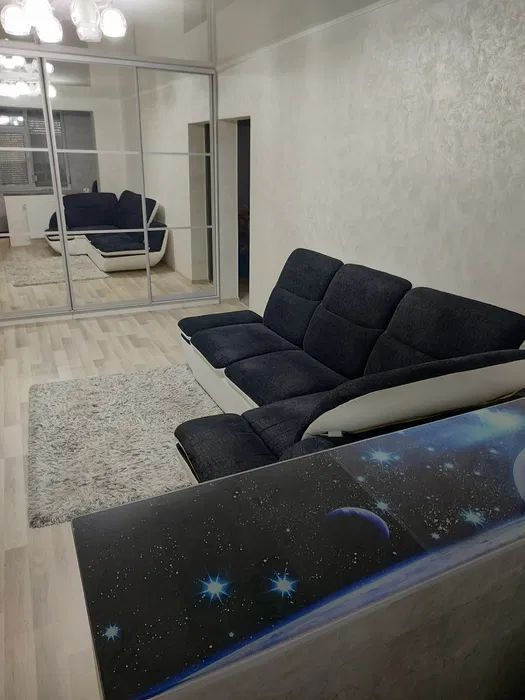 Apartament 3 camere, Micro17,etaj 3 la cheie - Poză 1