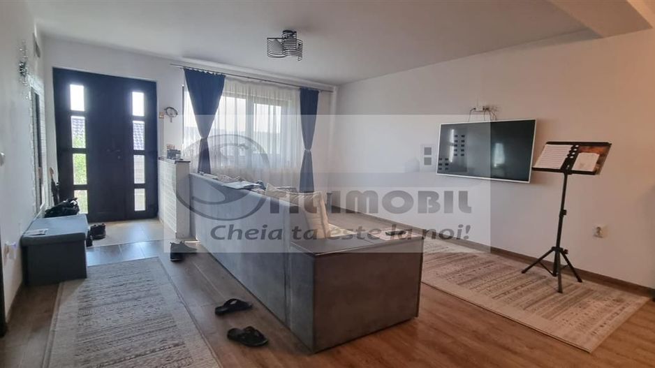 Casa Valea Adanca - str Costea Voda - Poză 2