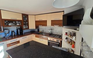 Casă spațioasă cu 6 camere în Triaj preț ajustat - COMISION 0%🌿🏡 - Poză 21